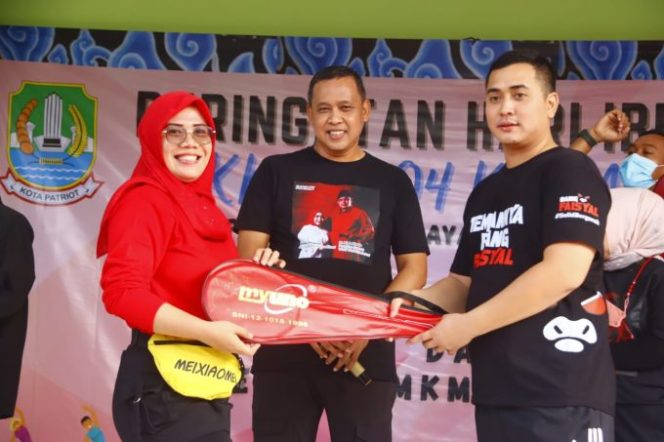 
					Wakil Wali Kota Bekasi Senam Bersam Sekaligus Tinjau Bazar UMKM