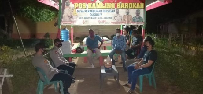 
					Personil Polsek Prapat Janji Polres Asahan Patroli Pos Kamling Barokah