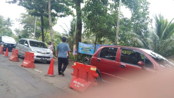
					Pantai Ujung Genteng dan Minajaya Padat di Kunjungi Wisatawan Lokal di Awal Pergantian Tahun 2022