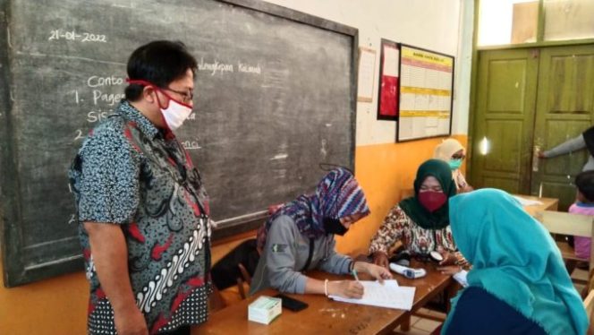 
					SDN Tegalpanjang Gelar Acara Pelaksanaan Vaksinasi Anak Usia 6- 11 Tahun