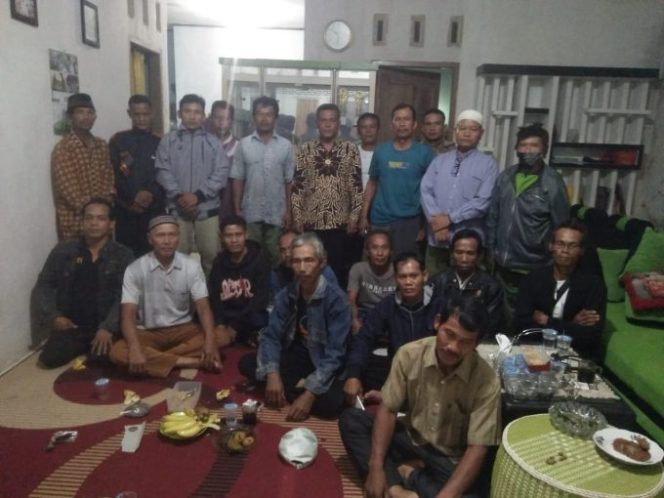 
					Kekompakan dan Kebersamaan Para RT/RW Desa Sinarsari Patut Diacungi Jempol