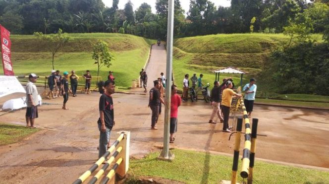 
					Tuntut Perluasan Lahan Pemakaman, Warga Desa Iwul Gelar Aksi Demo, Camat Parung Tegaskan Hal Ini