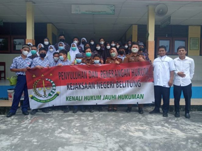 
					Melalui Program JMS, Kejari Belitung Berikan Penyuluhan Hukum Untuk Siswa