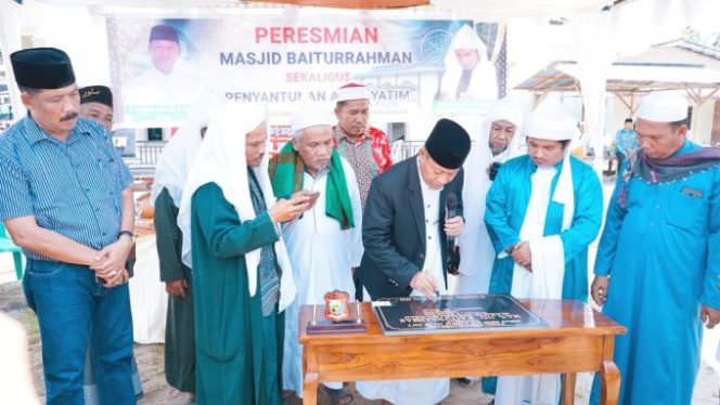 
					Plt Wali Kota Tanjungbalai Resmikan Masjid Baiturrahman Kelurahan Pahang