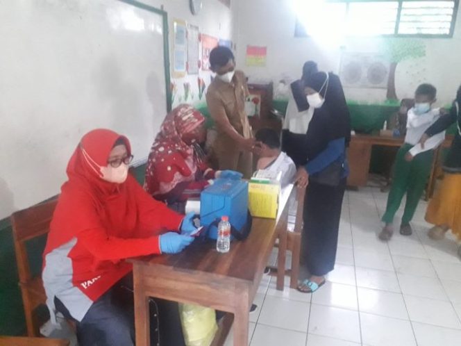 
					Pelajar SD/MI Di Kecamatan Parung Mulai Laksnakan Vaksin Dosis Kedua