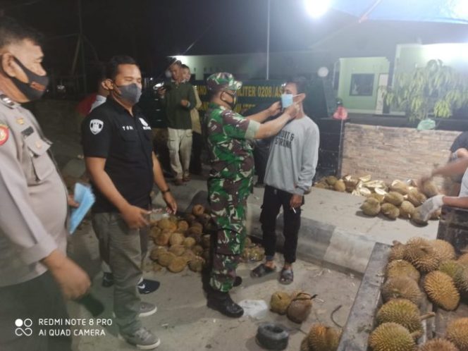 
					Polsek Labuhan Ruku Polres Batu Bara Laksanakan Patroli dan Operasi Yustisi Malam Hari
