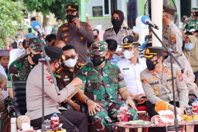 
					Monitoring Vaksinasi di Polres Batu Bara, Kapolda : “Apabila Lansia Kesulitan ke Lokasi Vaksin, Petugas yang Jemput”