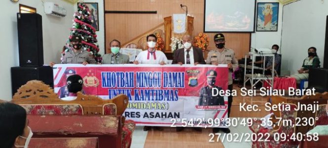 
					Jalin Komunikasi Harmonis Umat Nasrani, Polsek Prapat Janji Giat Komidamas di Gereja HKBP PTPN3