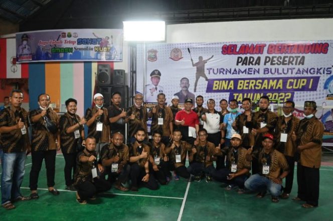 
					Plt Wali Kota Resmi Buka Turnamen Bulutangkis PB Bina Bersama Cup I Memperebutkan Piala Wali Kota Tanjungbalai