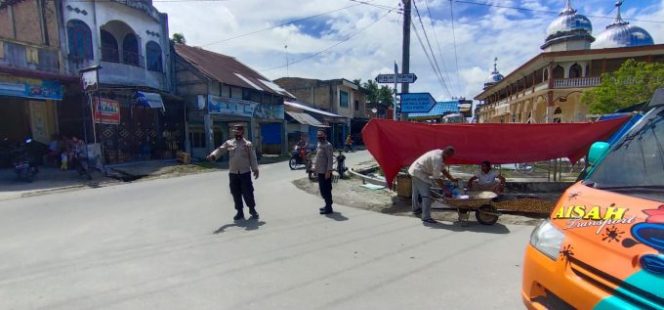 
					Percepat Program Vaksinasi, Polsek Lima Puluh Mobilisasi Warga