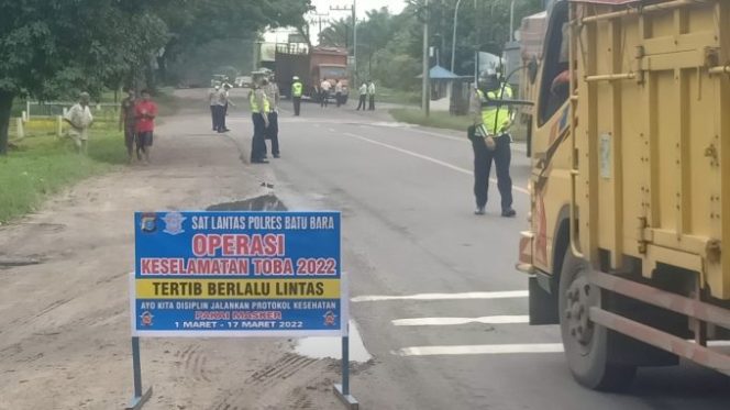 
					“Ayo Pakai Masker” Sat Lantas Polres Batu Bara Himbau Pengemudi Patuhi Prokes