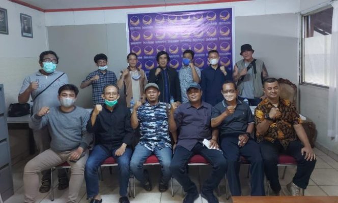
					BAHU DPD Partai NasDem Kota Bekasi Menerima Pengaduan Masyarakat Terkait Dengan Modus Robot Trading