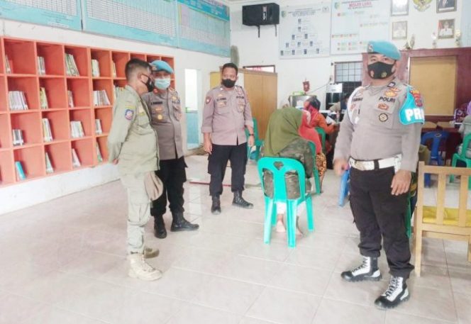 
					Lakukan Mobilisasi Masyarakat yang Akan Melaksanakan Vaksin, Ini Kata Kasi Propam