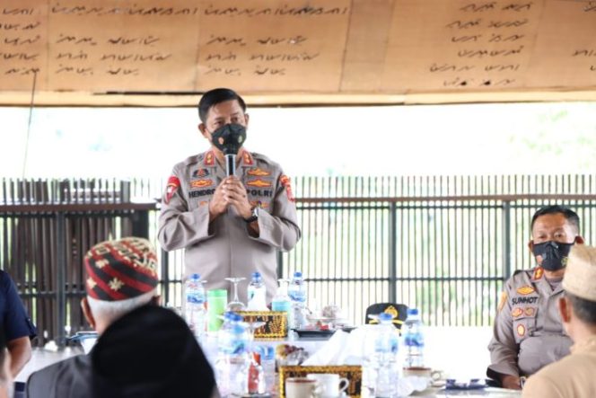 
					Kunjungi Tubaba, Kapolda Ingin Dengar Aspirasi Masyarakat dan Tokoh Adat