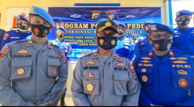 
					Vaksin Booster Di Mako Polairud Polres Beltim, Masyarakat Senang Pulang bawa Gula dan Migor