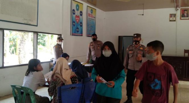 
					Waka Polsek Lima Puluh Monitoring Kegiatan Vaksinasi