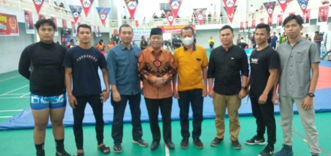
					Plt Wali Kota Waris Thalib Dukung Langsung 4 Atlet Gulat Tanjungbalai Ikuti Selekda di Kota Binjai