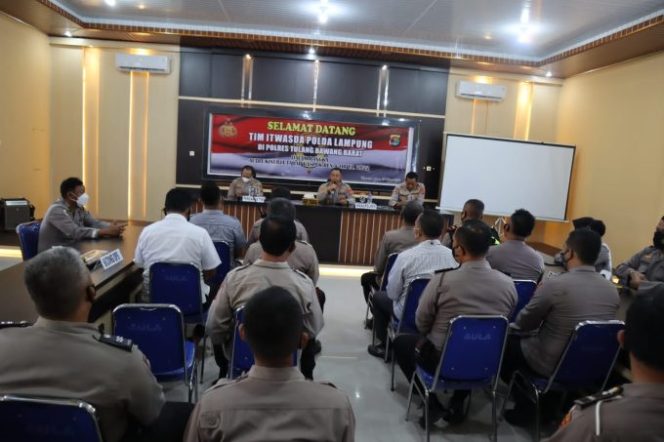 
					Wasrik Tahap I, Tim Itwasda Polda Lampung Kunjungi Polres Tubaba