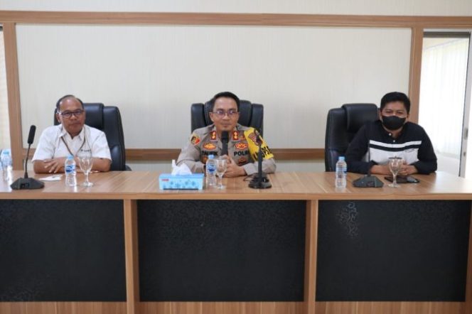 
					Kapolres Beltim Fasilitasi Pertemuan PT Timah dengan Perwakilan Penambang Untuk Solusi Jangka Pendek Penambang
