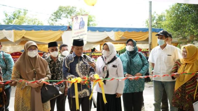 
					Plt Wali Kota Resmikan Gerai Produk UMKM dan Food Court Taman Kuliner Tanjungbalai
