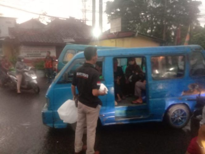 
					Jumat Berkah, Media Kupas Merdeka Gandeng Ormas PP Tamansari Bagikan 200 Nasi Box Untuk Berbuka Puasa