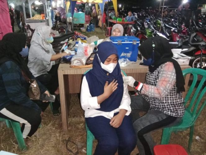 
					Polsek Indrapura Tetap Giatkan Vaksinasi Malam di Bulan Ramadhan