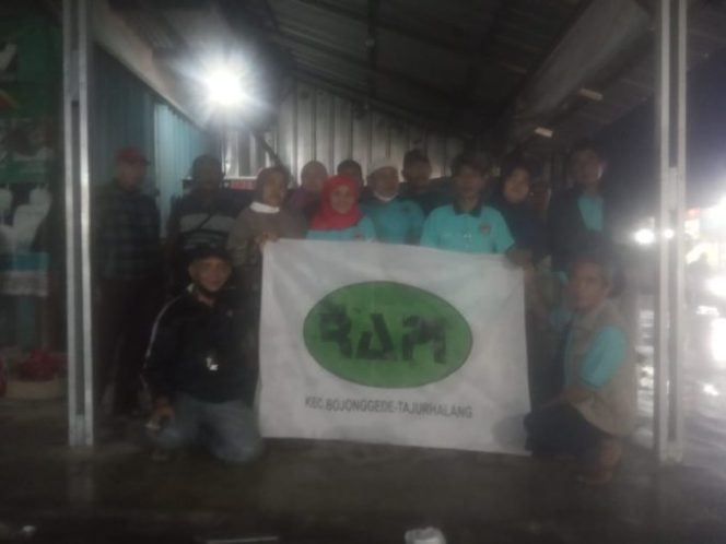 Rutin Dilakukan Pada Bulan Suci Ramadhan, Komunitas Radio Antar Penduduk Indonesia (RAPI) Tajurhalang Bagi-bagi Takjil