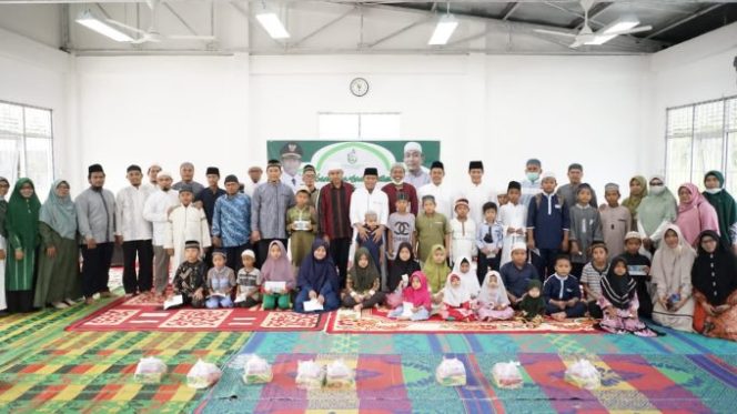 
					Plt Wali Kota Tanjungbalai Hadiri Santunan Anak Yatim dan Buka Puasa Bersama Cendekia Kreatif Indonesia