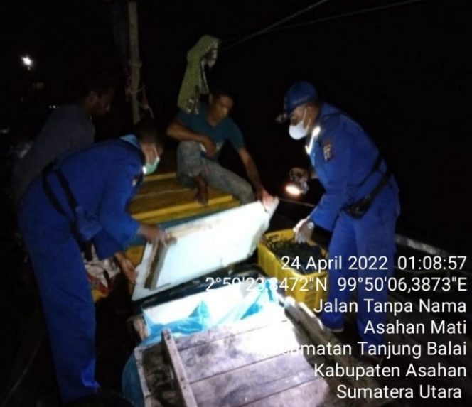 
					Personil Satpolair Polres Tanjungbalai Kembali Lagi Kejar dan Hentikan Kapal Tanpa Nama