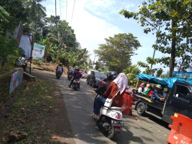 
					Dihari Ketiga Lebaran, Pantai Ujung Genteng dan Minajaya Dipadati Pengunjung