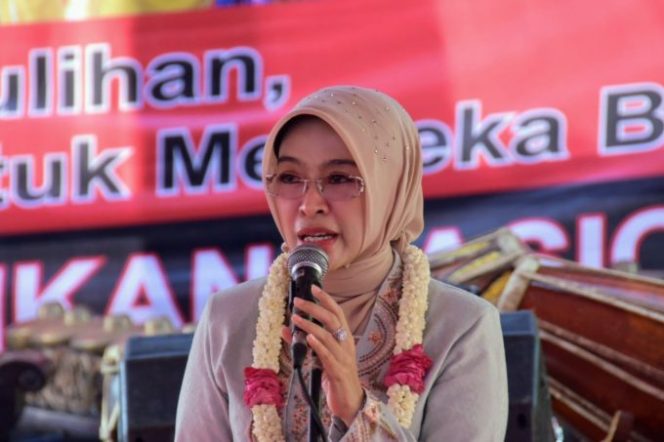 
					Peringati HARDIKNAS Ayu Meminta Kewalitas Pendidikan Di Kab. Cirebon Di Tingkatkan