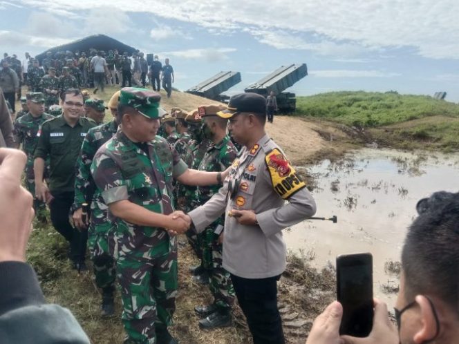 
					Laksanakan Kunker ke Wilayah Kodim 0622/Kab.Sukabumi, Kasad Pantau Latbak Jatrat terpadu Pussenarmed TA 2022