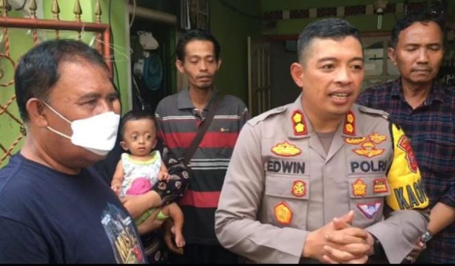 
					Jelang HUT Bayangkara ke 76, Kapolres Majalengka Bantu Anak Pengidap Osteogenesis Imperfekta