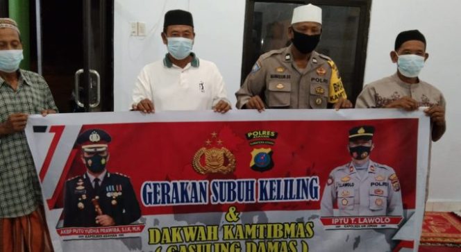
					Polsek Air Joman Laksanakan Gerakan Sholat Subuh Keliling dan Dakwah Kamtibmas