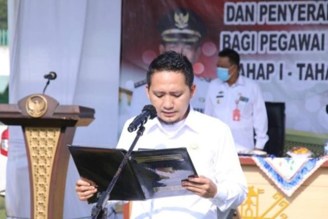 
					Wabup Ardian Saputra Hadiri Penyerahan SK Bupati Lampura Pegawai Pemerintah dengan Perjanjian Kerja (P3K)