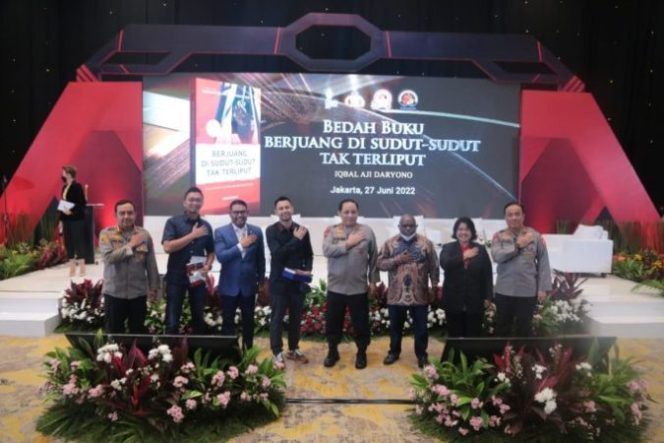 
					Akpol 96 Luncurkan Buku “Berjuang di Sudut-sudut Tak Terliput”