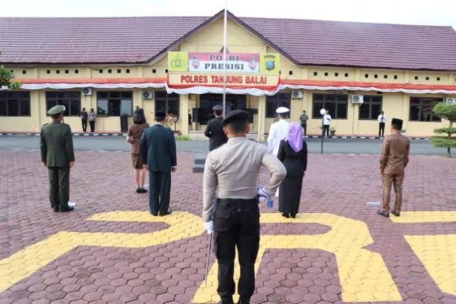 
					Polres Tanjungbalai Laksanakan Upacara Peringatan Hari Bhayangkara Ke-76 Secara Virtual