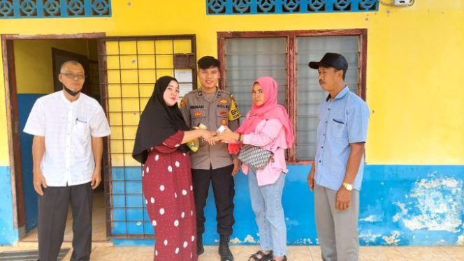 
					Bhabinkamtibmas Polsek Lima Puluh Lakukan Problem Solving Berujung Damai