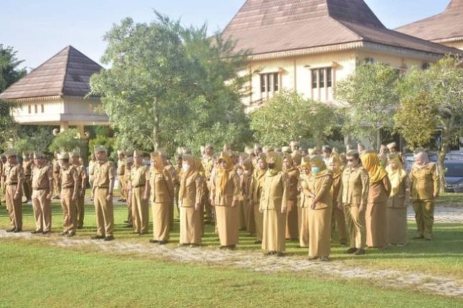 
					Sekda Tulang Bawang Barat Pimpin Apel Pagi