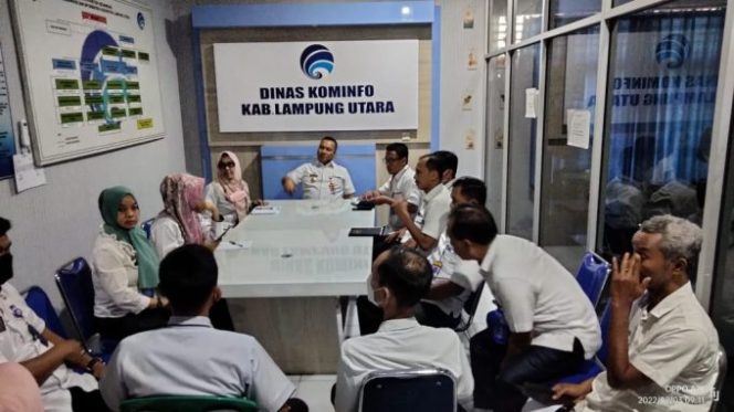 Tindaklanjuti Sidak Oleh Wabup Lampura, Kadiskominfo Lakukan Brifing Pagi dan Ambil Langkah Tegas Terhadap Bawahannya
