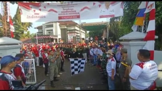 
					Ribuan Warga Ciseeng Semarakkan HUT RI Dengan Mengikuti Jalan Sehat