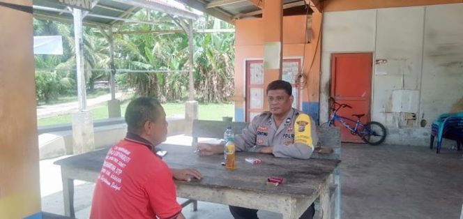 
					Bhabinkamtibmas Polsek Prapat Janji Monitoring Situasi Kamtibmas di Desa Buntu Pane