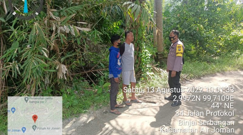 Bhabinkamtibmas Polsek Air Joman Sosialisasi dan Edukasi Cegah Karhutla di Desa Punggulan