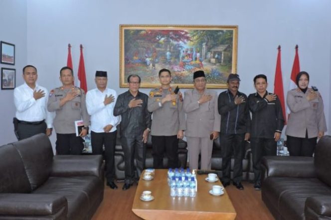 
					Jalin Silaturahmi dan Sinergitas, Kapolres Asahan Temu Muka dengan Pengurus FKUB