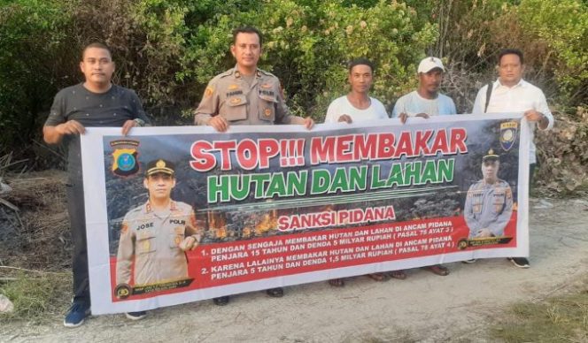 
					Polisi Sektor Labuhan Ruku Sosialisasi Kepada Warga Antisipasi KARHUTLA 