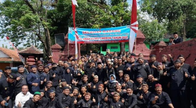 
					Ketua FKKC Bersama Aparatur Pemerintah Adakan Agenda Tahunan “Haul Mbah Kuwu Cirebon”
