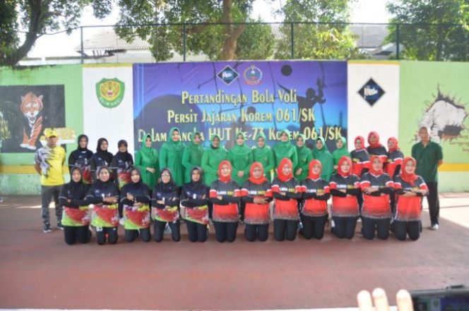 
					Sambut HUT Korem Ke-73, Persit KCK Koorcab Rem 06 Gelar Pertandingan Bola Volley