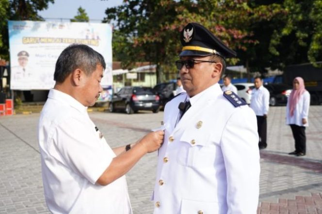 
					Rudy Gunawan Lantik 17 ASN Pejabat Eselon III di Lingkungan Pemkab Garut