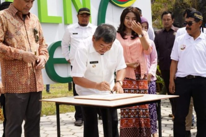 
					Bupati Garut Resmikan Eduwisata Perlebahan Gunung Guntur Desa Pasawahan