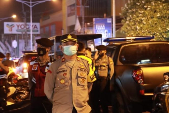 
					Polres Majalengka Gelar KRYD Edukasi Masyarakat Tetap Patuhi Prokes